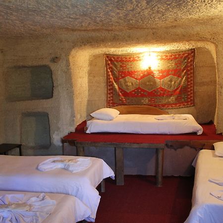 Yasin'S Place Backpackers Cave Hostel Göreme Ngoại thất bức ảnh
