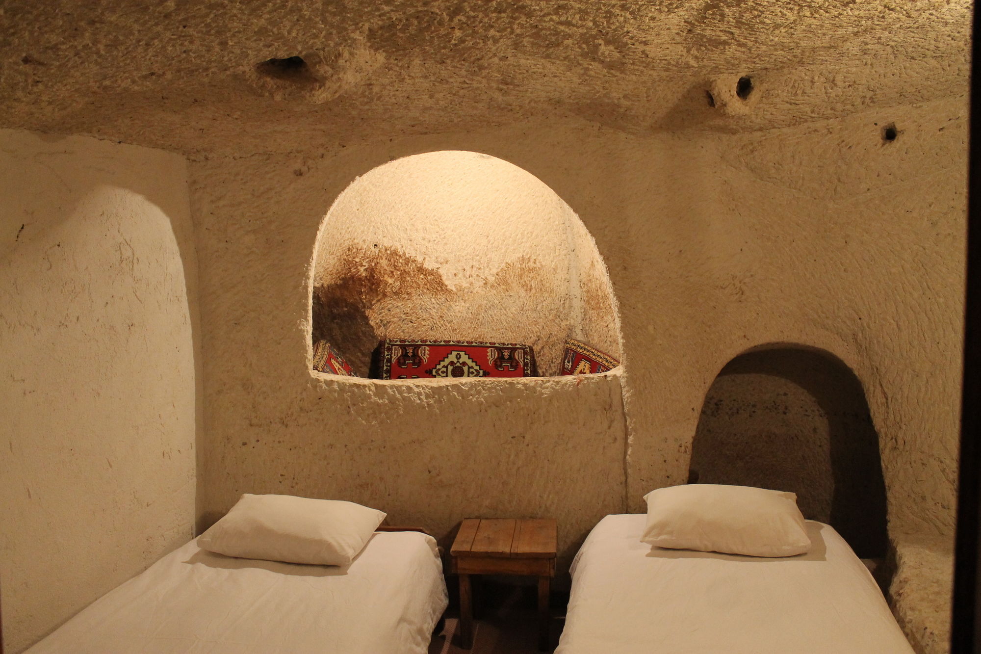 Yasin'S Place Backpackers Cave Hostel Göreme Ngoại thất bức ảnh