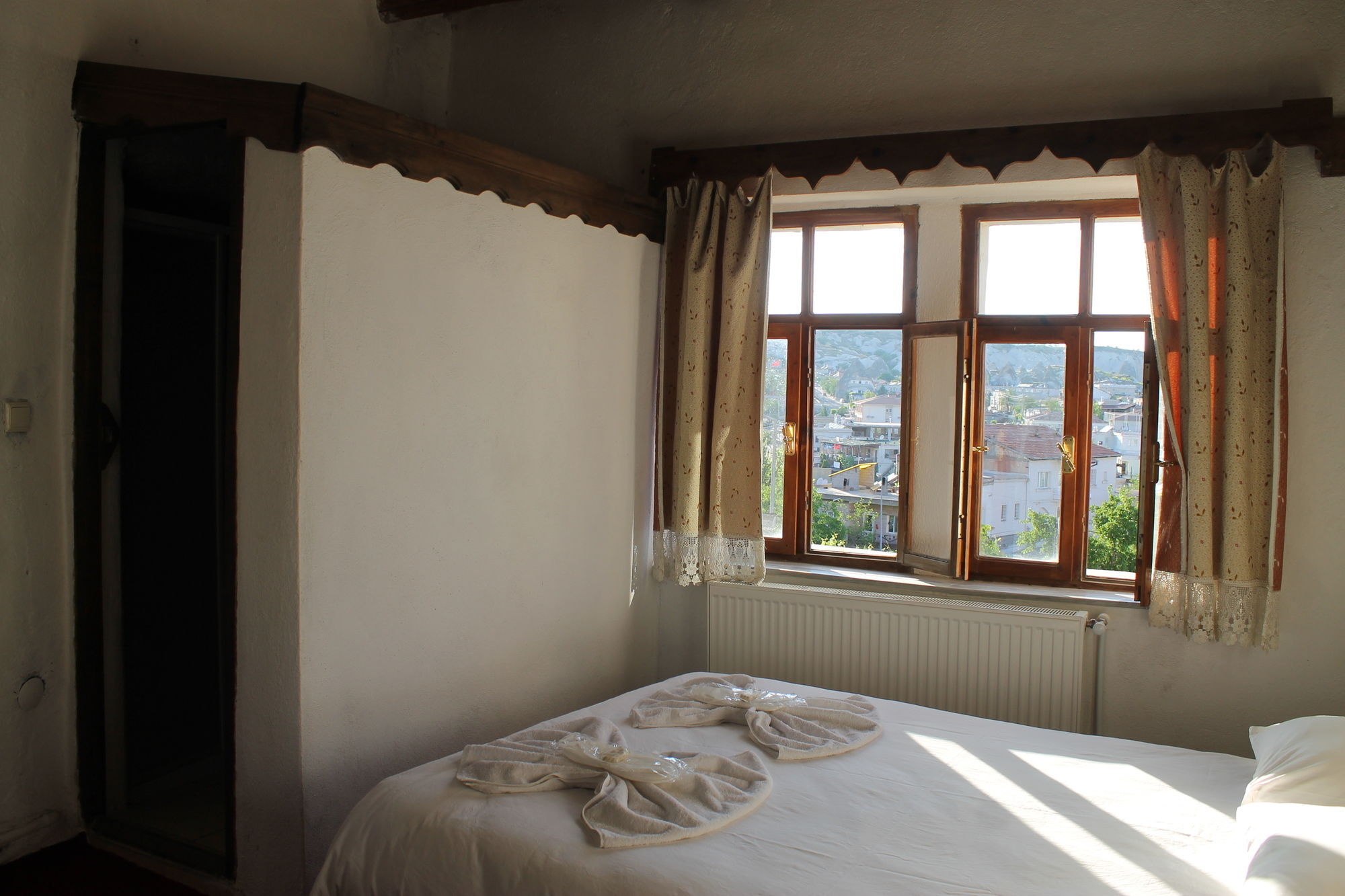Yasin'S Place Backpackers Cave Hostel Göreme Ngoại thất bức ảnh