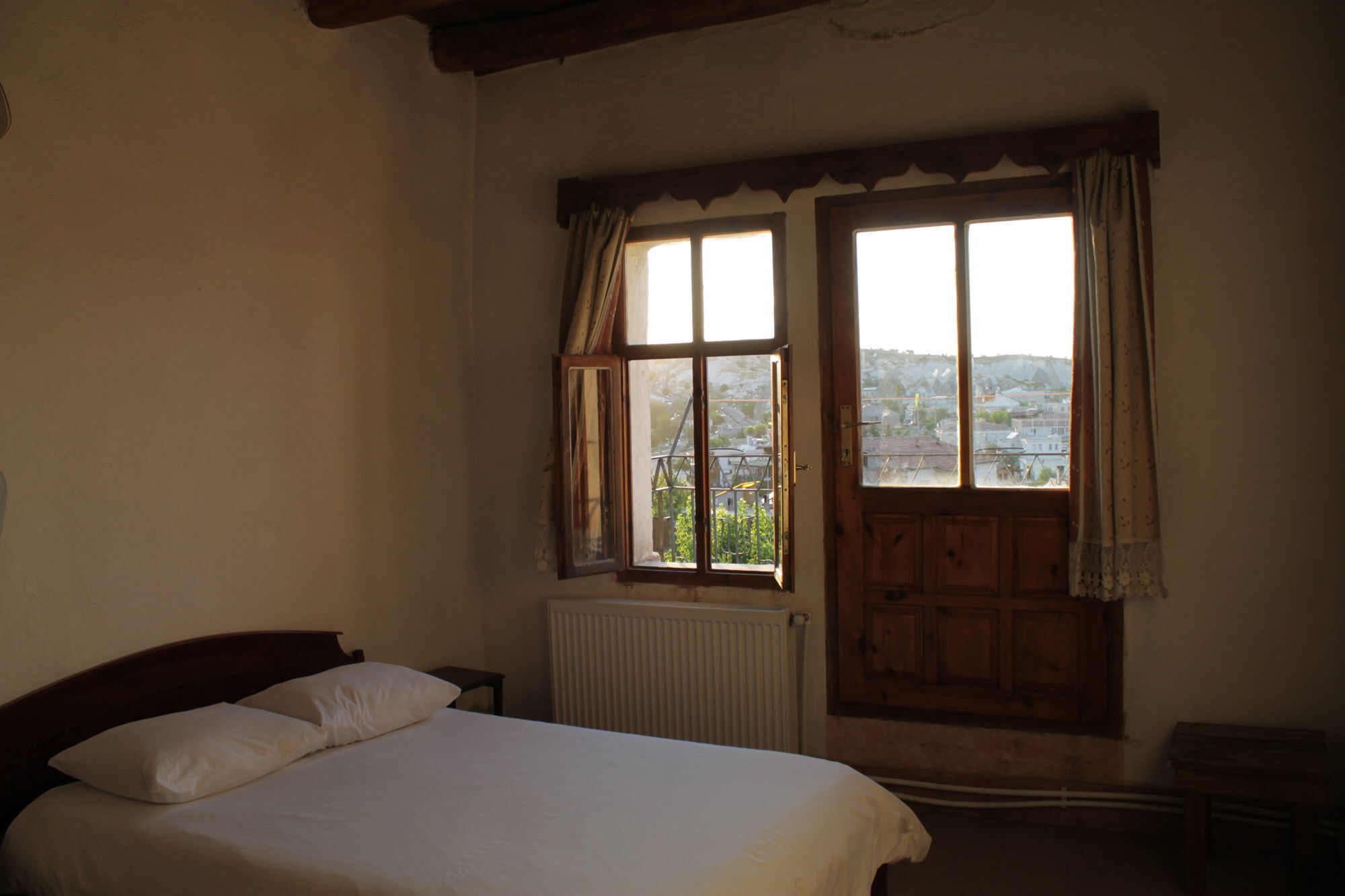 Yasin'S Place Backpackers Cave Hostel Göreme Ngoại thất bức ảnh