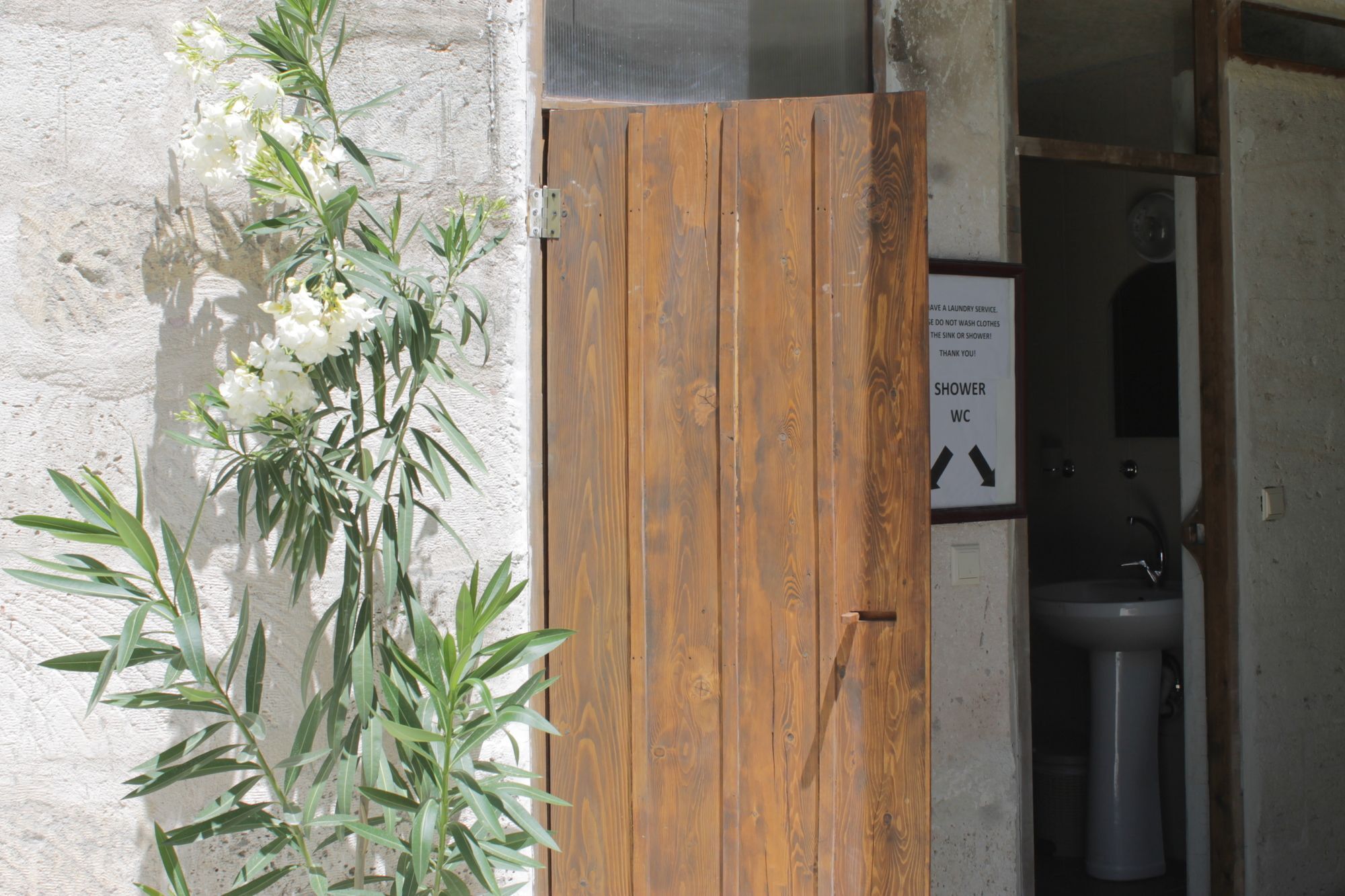 Yasin'S Place Backpackers Cave Hostel Göreme Ngoại thất bức ảnh