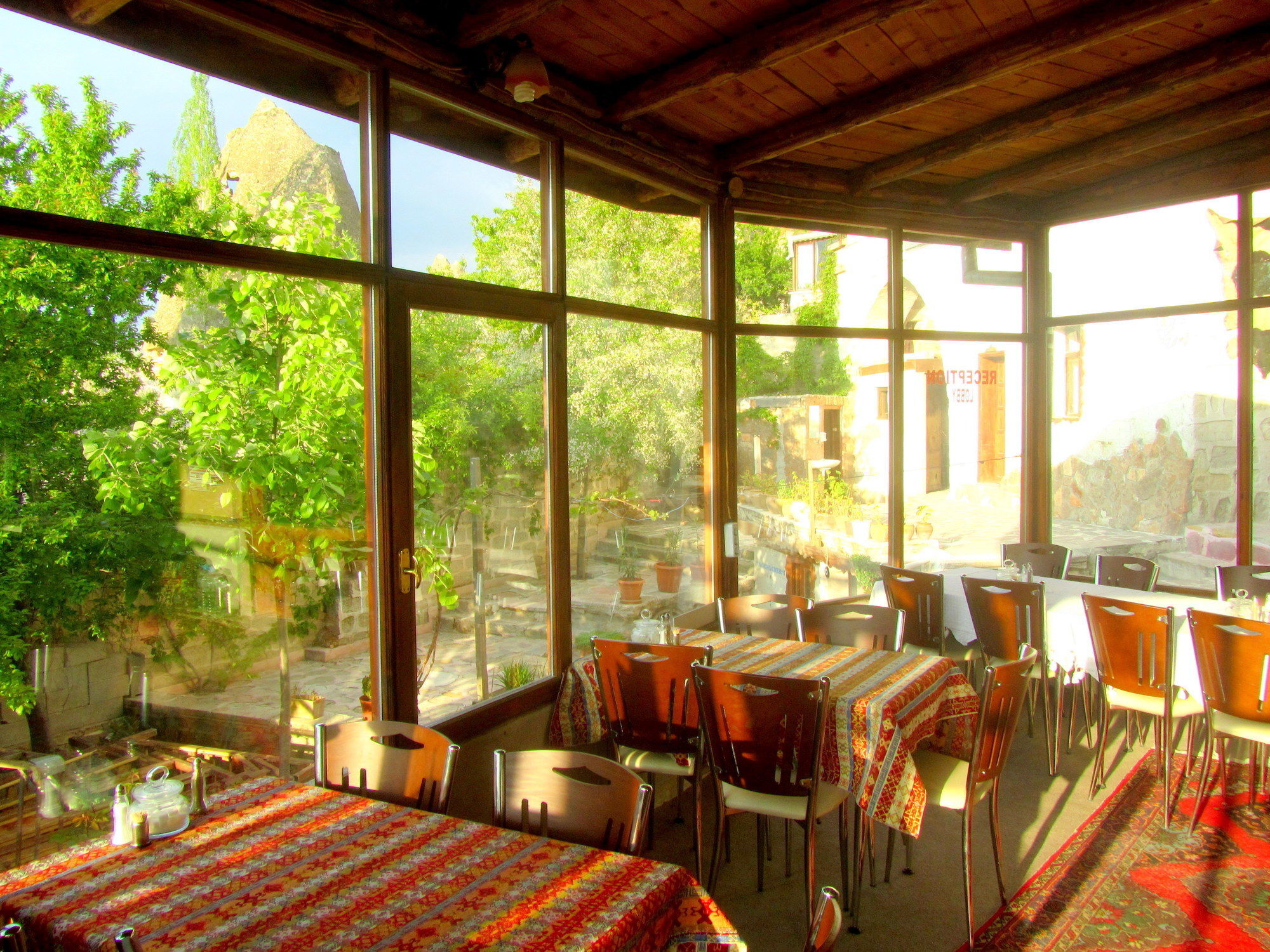 Yasin'S Place Backpackers Cave Hostel Göreme Ngoại thất bức ảnh