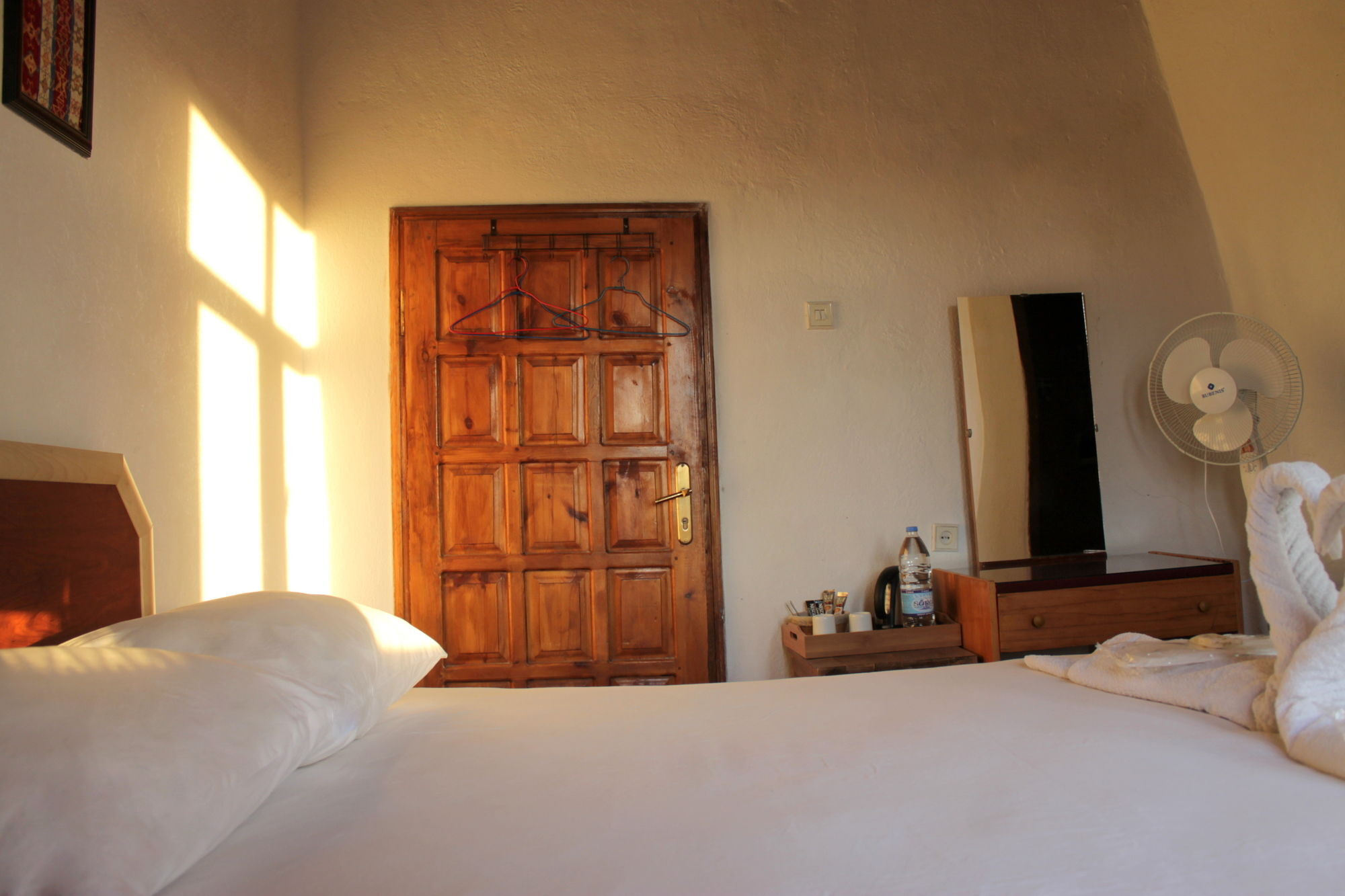 Yasin'S Place Backpackers Cave Hostel Göreme Ngoại thất bức ảnh